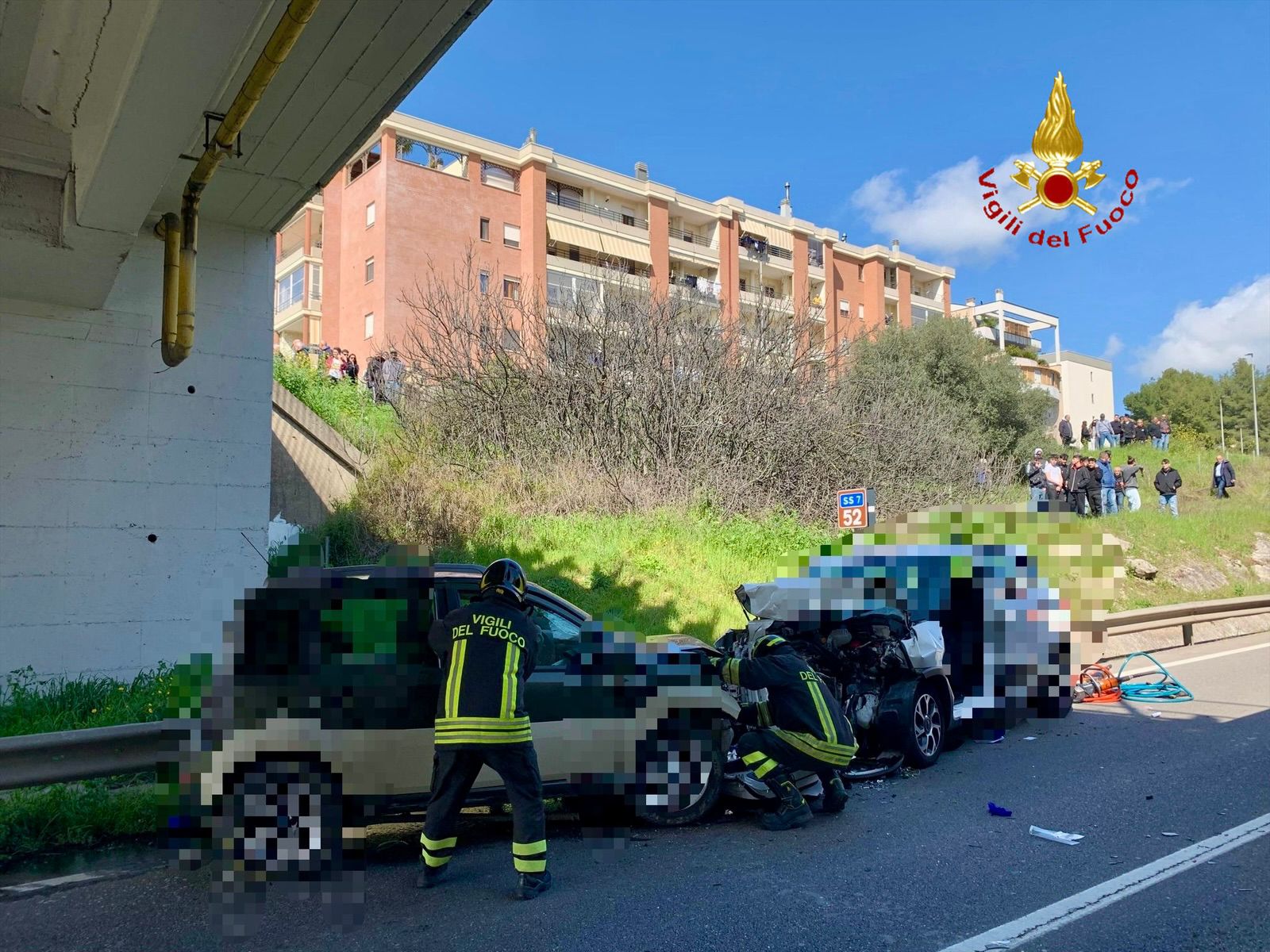 matera schianto tra due auto un morto e feriti
